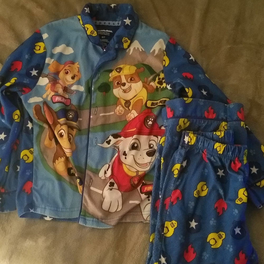 Boys 6/7 Paw Patrol pajamas